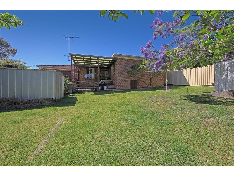 8 Wills Crescent, Denhams Beach NSW 2536