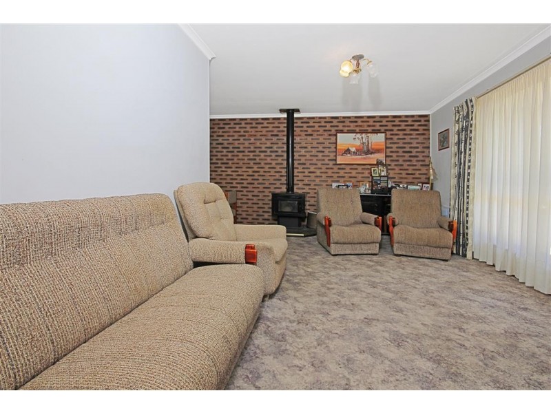 8 Wills Crescent, Denhams Beach NSW 2536