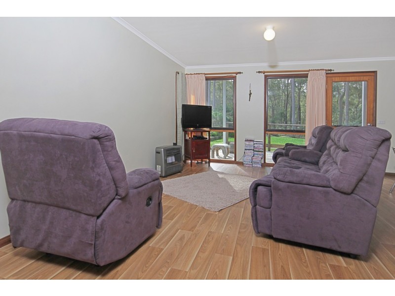 7 Connells Close, Mossy Point NSW 2537