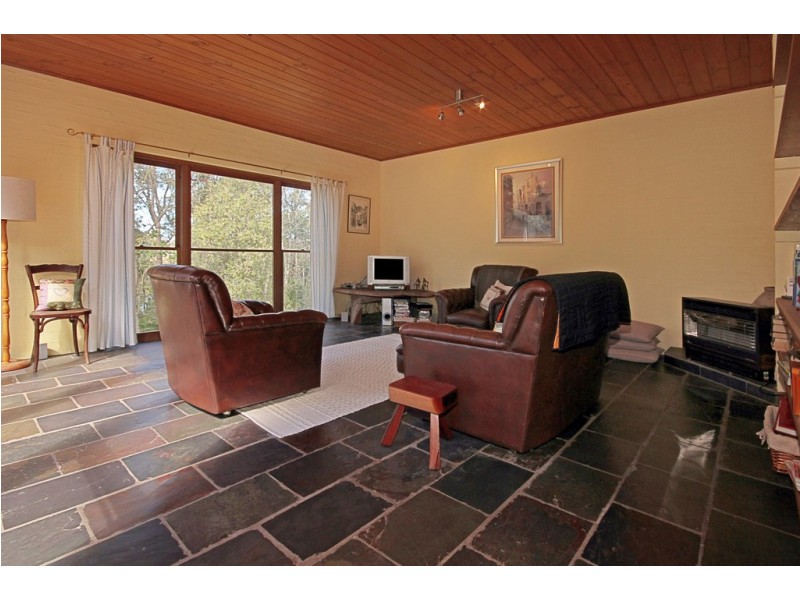 18 Sproxtons Lane, Nelligen NSW 2536