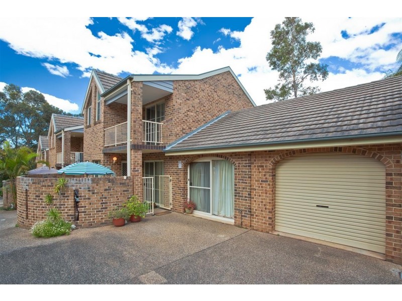 1/2 Lisa Place, Sunshine Bay NSW 2536