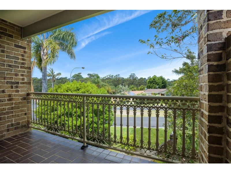 1/2 Lisa Place, Sunshine Bay NSW 2536