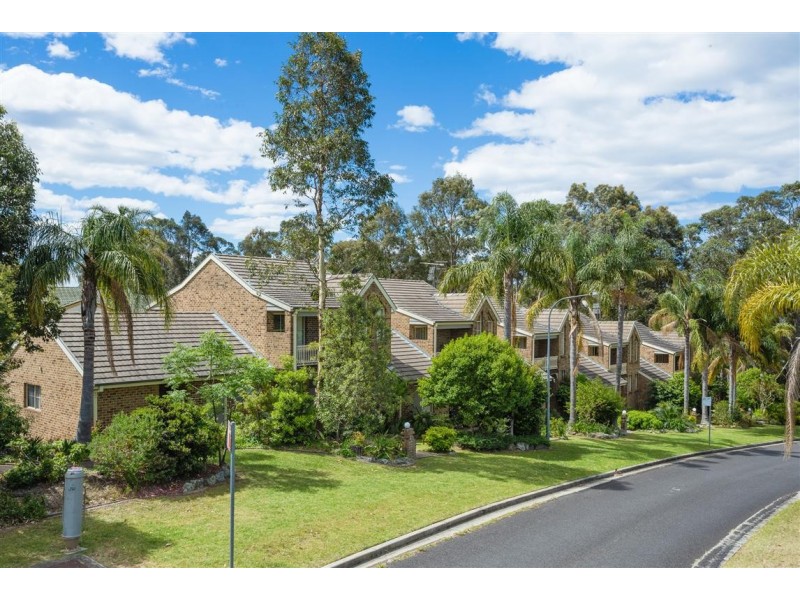 1/2 Lisa Place, Sunshine Bay NSW 2536