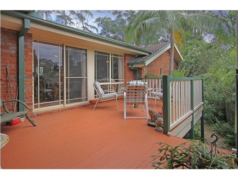 24 Pleasurelea Drive, Sunshine Bay NSW 2536