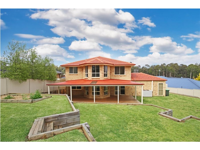 9 Leichhardt Place, Sunshine Bay NSW 2536