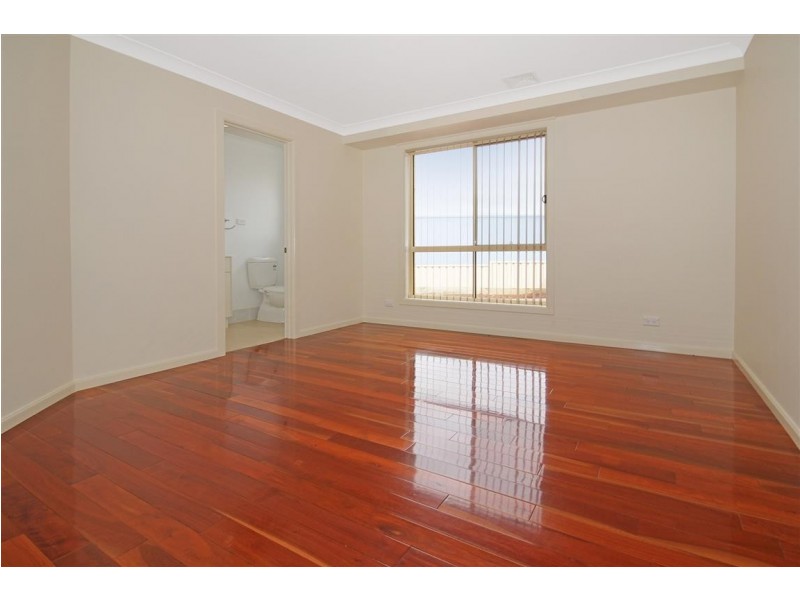 9 Leichhardt Place, Sunshine Bay NSW 2536