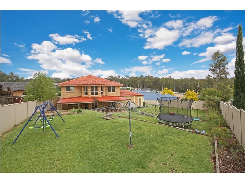 9 Leichhardt Place, Sunshine Bay NSW 2536