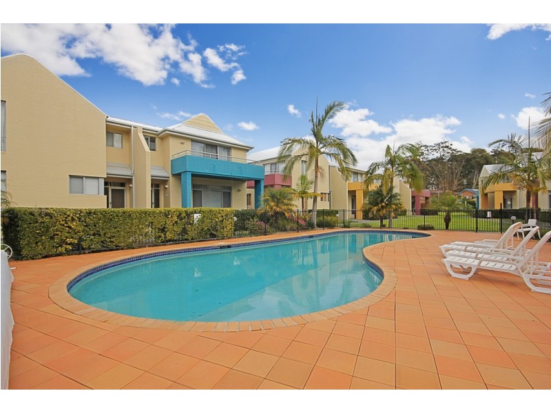 9/1 Myamba Parade, Surfside NSW 2536