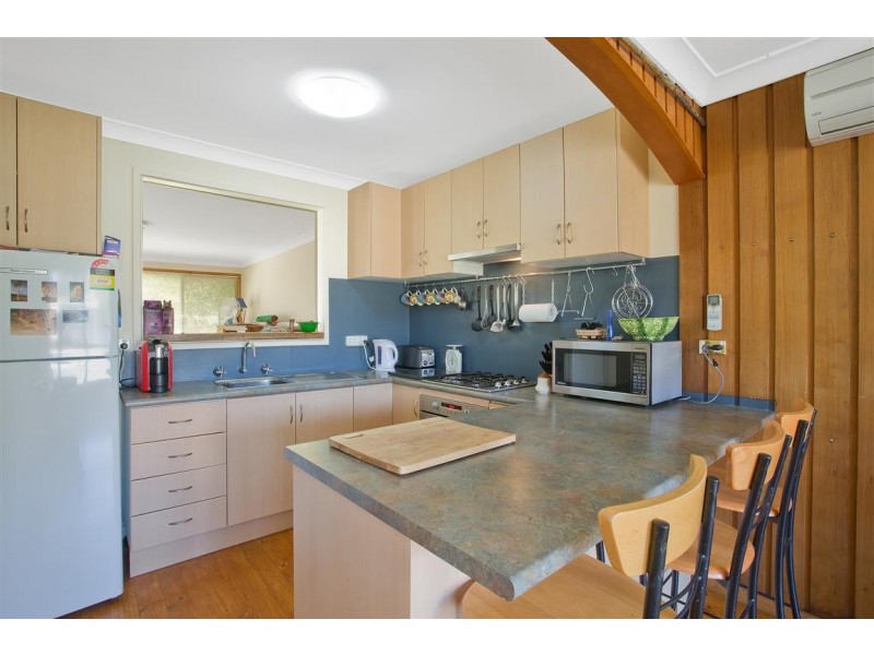 18 Dolphin Avenue, Batemans Bay NSW 2536