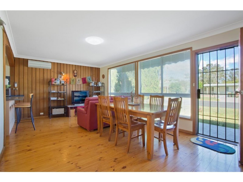 18 Dolphin Avenue, Batemans Bay NSW 2536