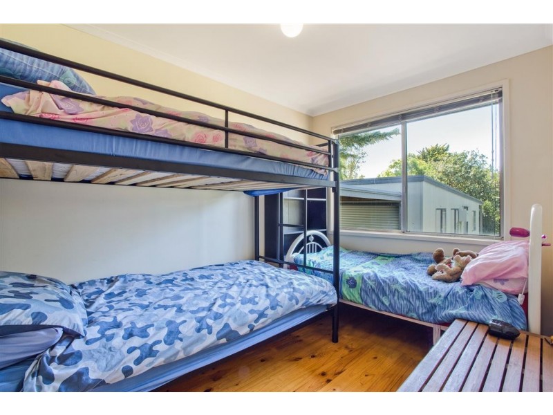 18 Dolphin Avenue, Batemans Bay NSW 2536