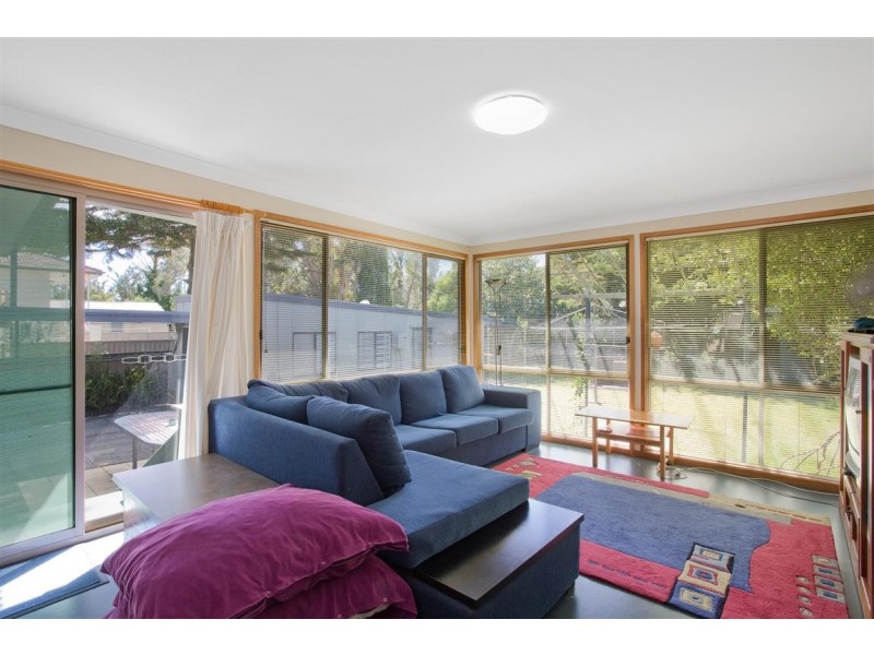 18 Dolphin Avenue, Batemans Bay NSW 2536