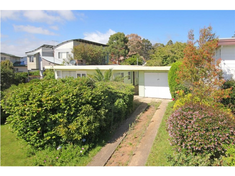 44 Ocean Road, Batehaven NSW 2536