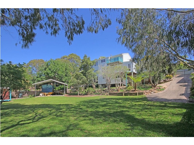 15 Forest Parade, Tomakin NSW 2537