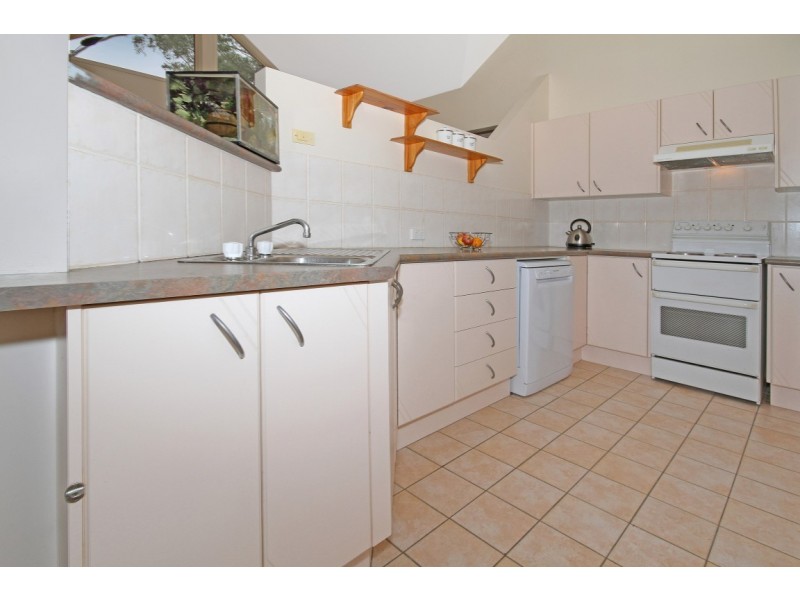 65 Berrima Parade, Surfside NSW 2536