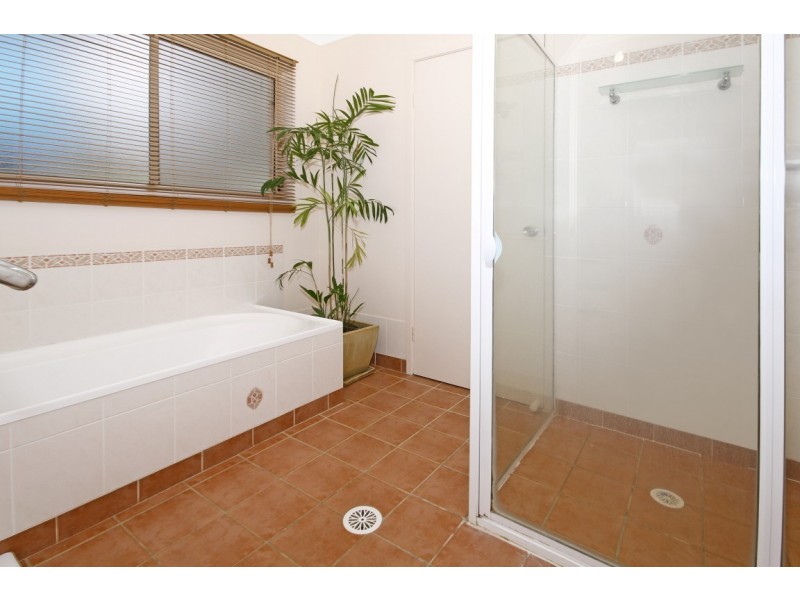 65 Berrima Parade, Surfside NSW 2536