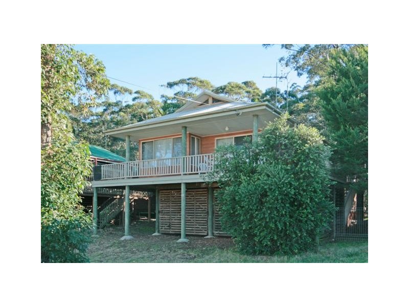 15 Sandy Place, Long Beach NSW 2536