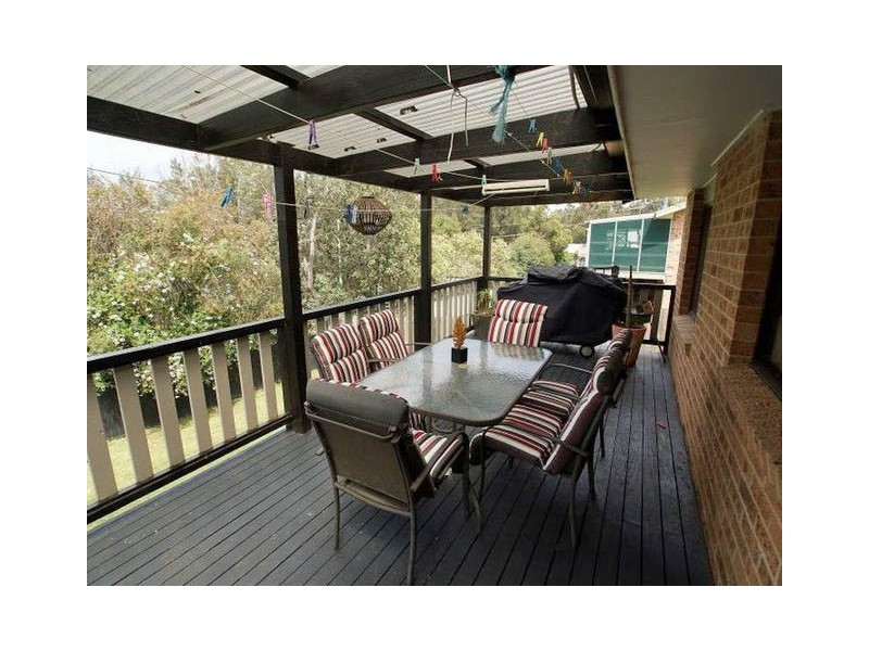 5 Beauty Crescent, Surfside NSW 2536