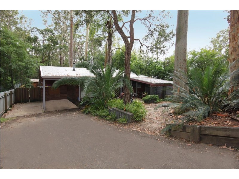 17 Connells Close, Mossy Point NSW 2537