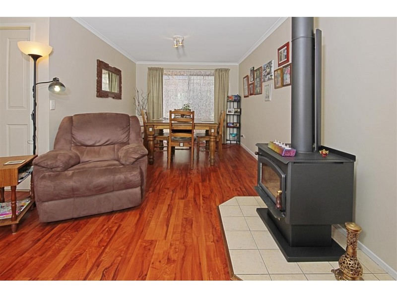 21 Johnson Place, Surf Beach NSW 2536