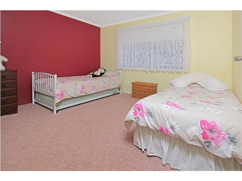 21 Johnson Place, Surf Beach NSW 2536