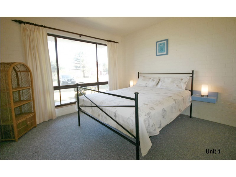 13 Sandy Place, Batemans Bay NSW 2536