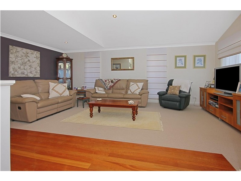 6 Crinum Place, Catalina NSW 2536