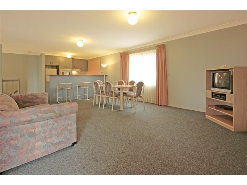 9/212 Beach Rd, Batehaven NSW 2536