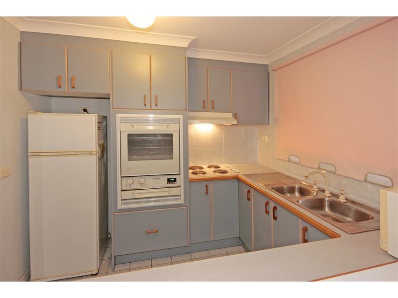 9/212 Beach Rd, Batehaven NSW 2536