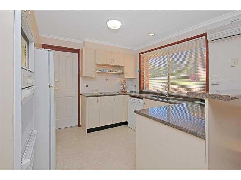 44 Thomas Mitchell Crescent, Sunshine Bay NSW 2536