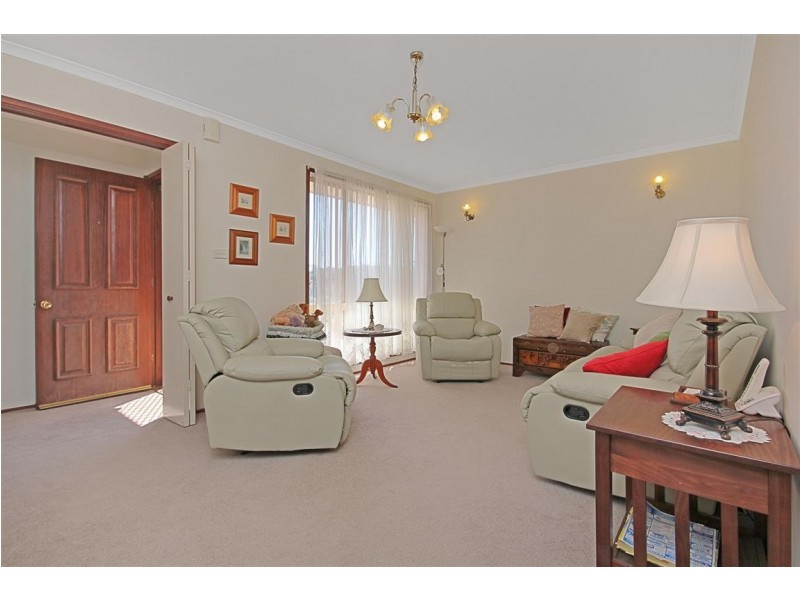 44 Thomas Mitchell Crescent, Sunshine Bay NSW 2536