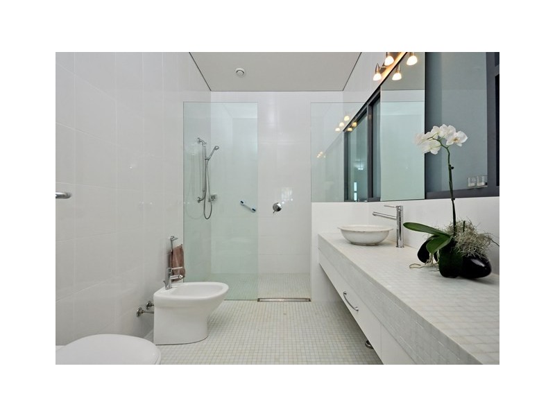 37 Forest Parade, Tomakin NSW 2537