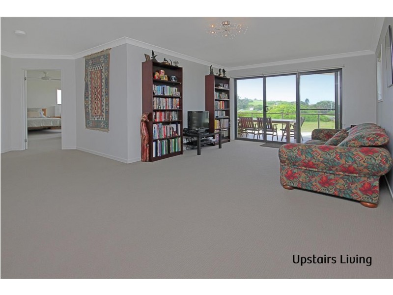 4 Beachside Boulevard, Tomakin NSW 2537