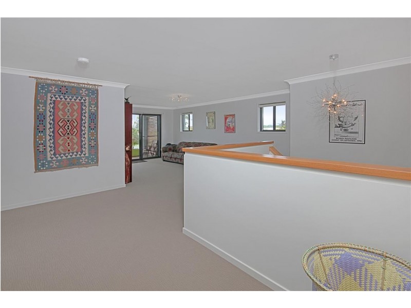 4 Beachside Boulevard, Tomakin NSW 2537