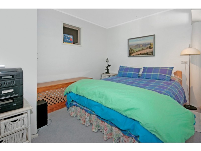 13 Barlings Drive, Tomakin NSW 2537