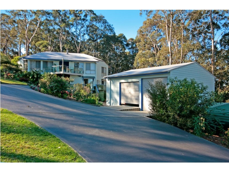 13 Barlings Drive, Tomakin NSW 2537