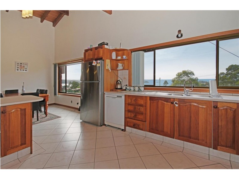 84 Vista Avenue, Catalina NSW 2536