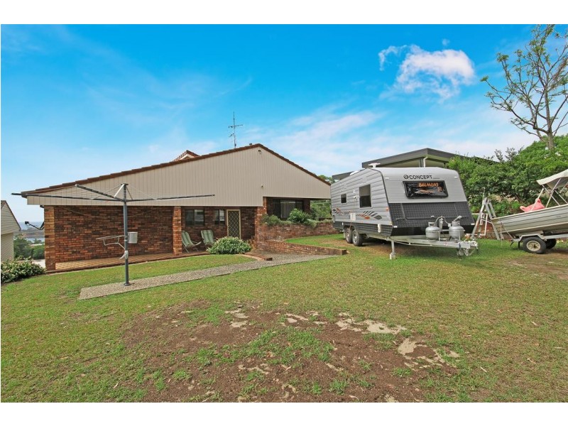 84 Vista Avenue, Catalina NSW 2536