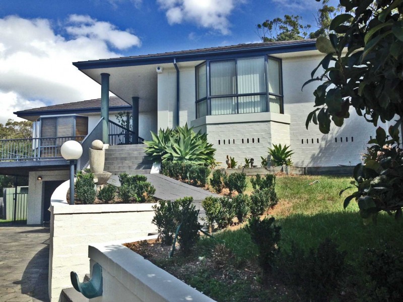 11 Lawson Place, Sunshine Bay NSW 2536