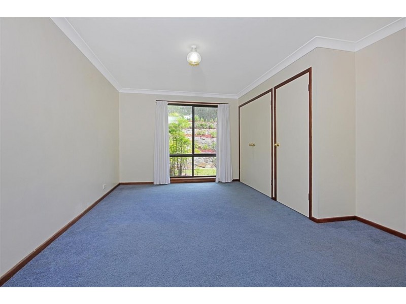 4 Blaxland Court, Sunshine Bay NSW 2536