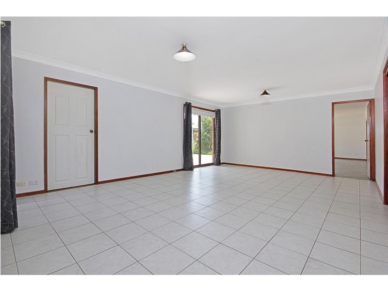 4 Blaxland Court, Sunshine Bay NSW 2536
