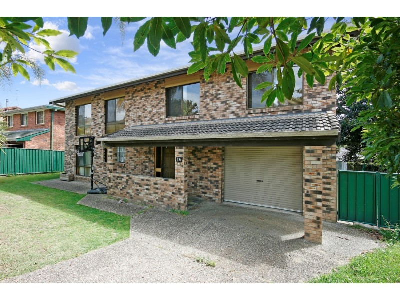 17 Peninsula Drive, North Batemans Bay NSW 2536