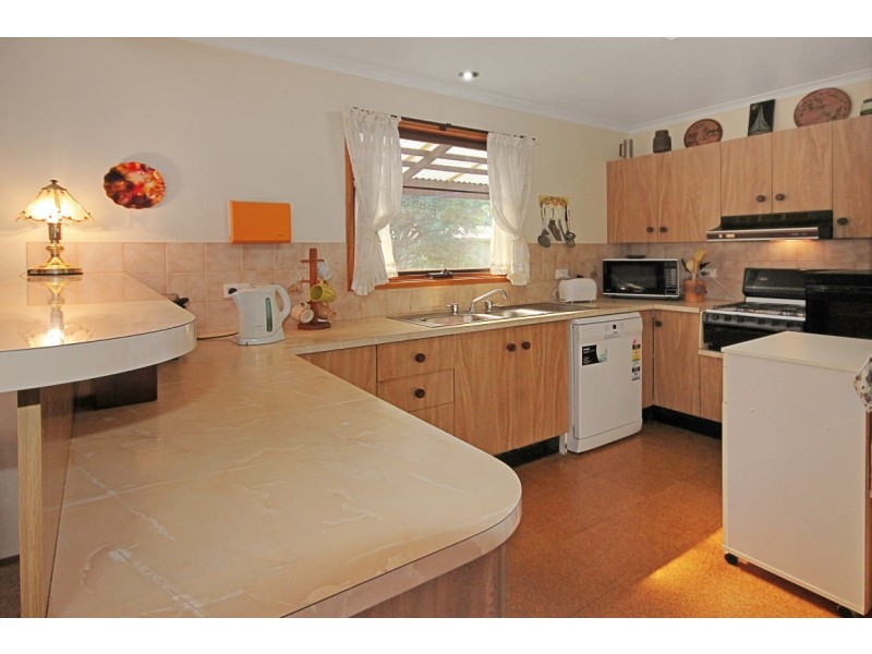 10 Kingston Place, Tomakin NSW 2537