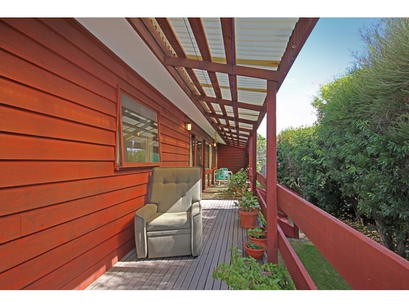 10 Kingston Place, Tomakin NSW 2537