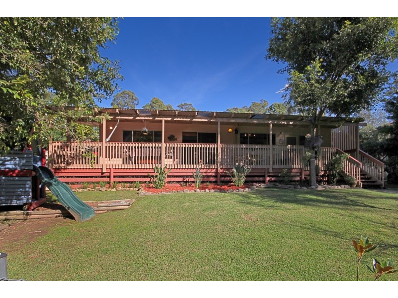 22 Karoola Crescent, Surfside NSW 2536