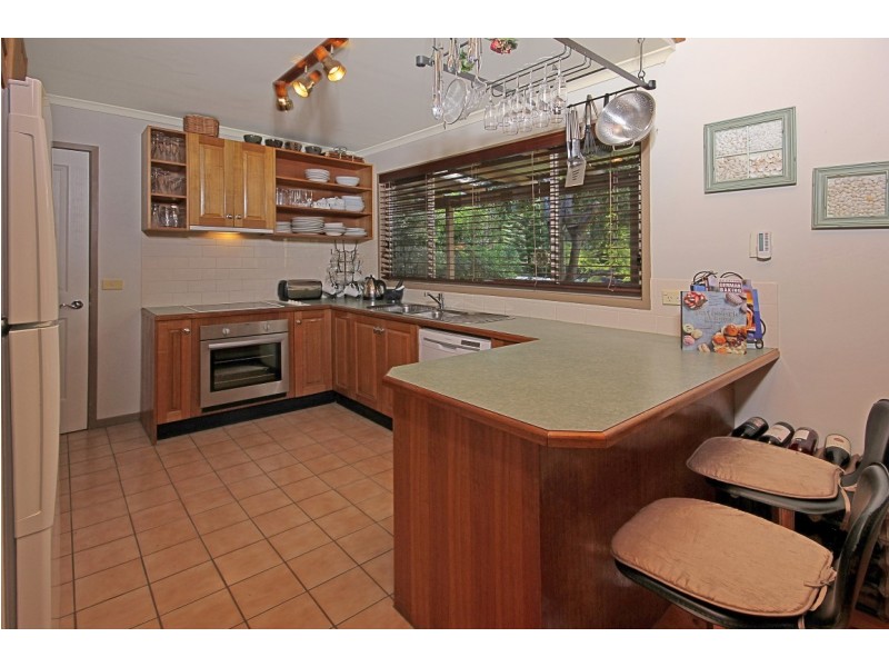 22 Karoola Crescent, Surfside NSW 2536