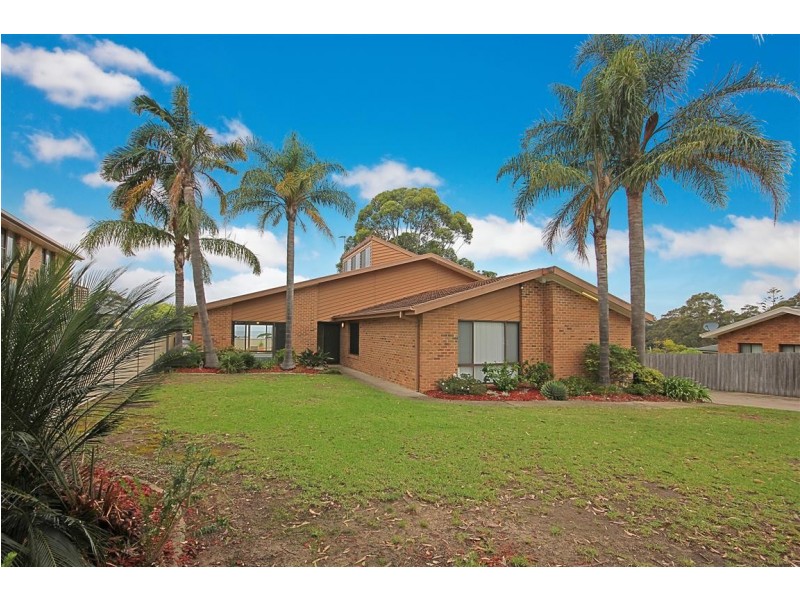 15 Wills Crescent, Denhams Beach NSW 2536