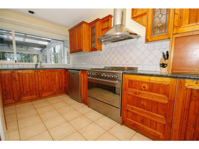 8 Baringa Crescent, Lilli Pilli NSW 2536