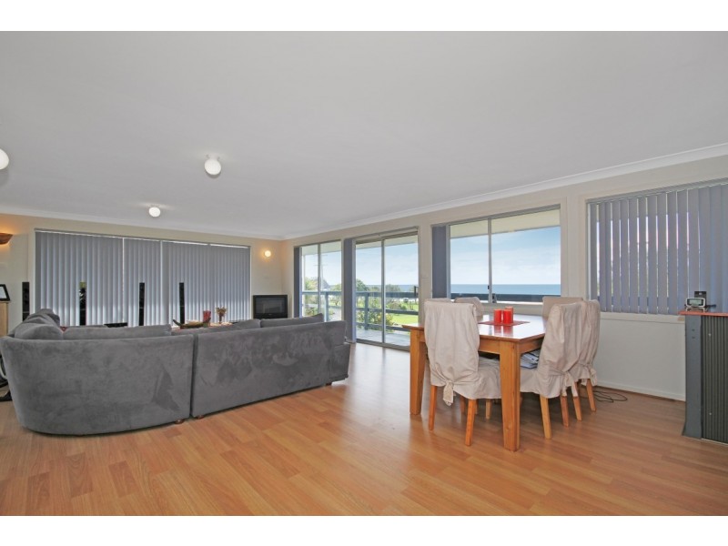 569 George Bass Drive, Malua Bay NSW 2536