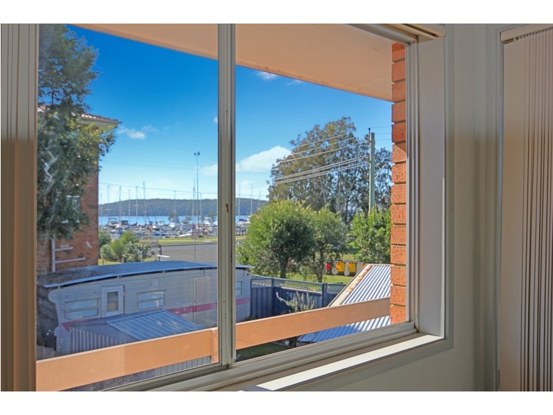 2/21 Golf Links Drive, Batemans Bay NSW 2536